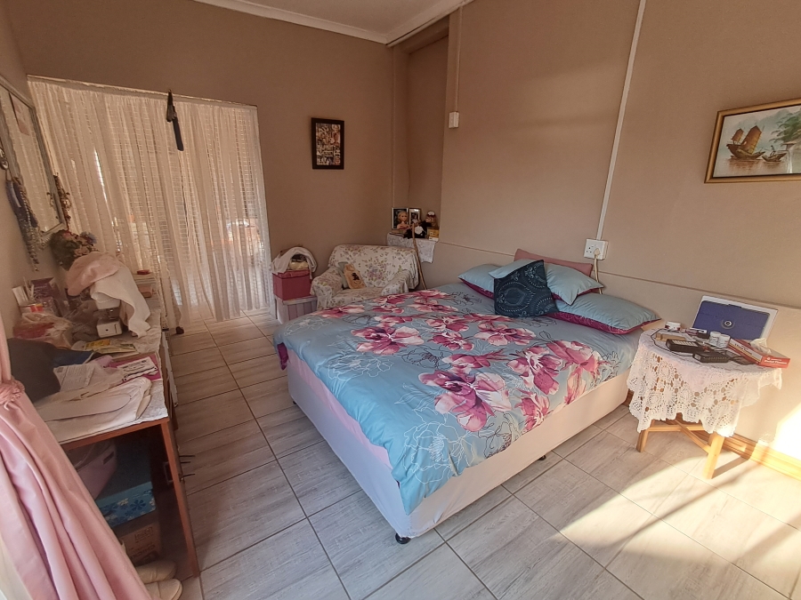 4 Bedroom Property for Sale in Van Riebeeck Hoogte Eastern Cape